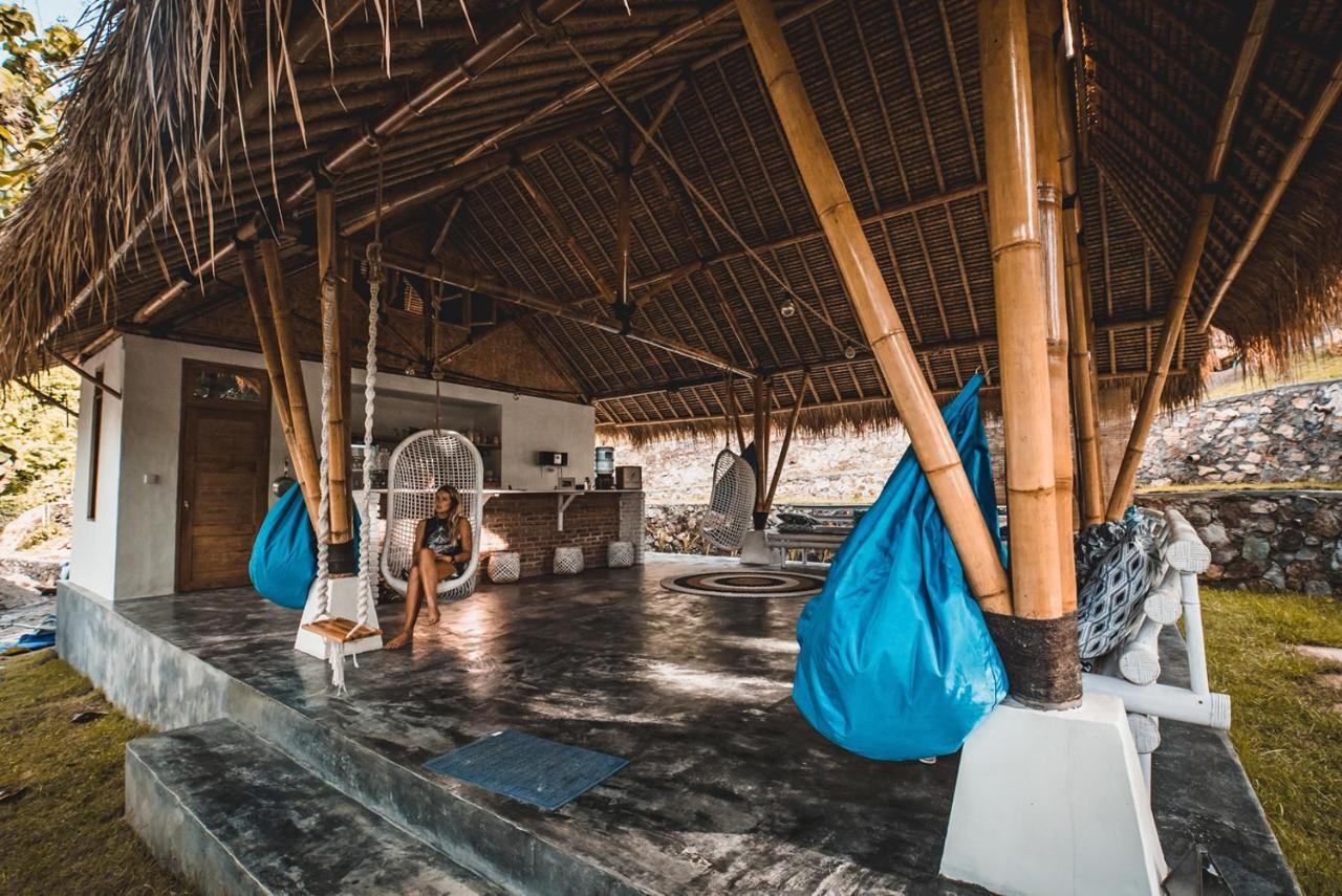 Готель Batu Bambu Kuta  Екстер'єр фото